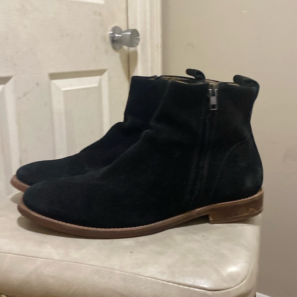 Aldo men’s suede Chelsey boot  10